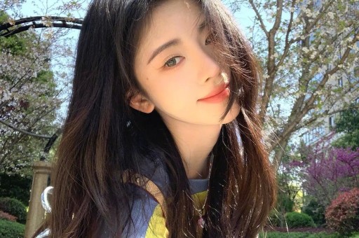 陪玩陪睡只是皮毛！继手伸进裤子后又一女星自曝50多都不放过